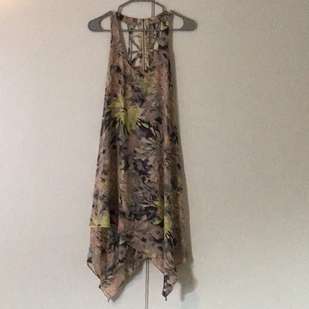 Offer $13🍰 BCBGMAXAZRIA Clarissa Dress